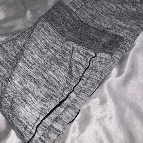 VS PINK Joggers - Grey - Picture 6 of 7